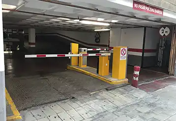 Parking Gorrión Foto A
